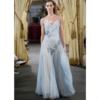Vestido de fiesta largo celeste con tul vaporoso y bordados joya para invitada de boda elegante