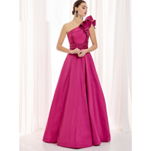 Vestido de fiesta largo fucsia con escote asimétrico y maxi volante para invitada de boda elegante