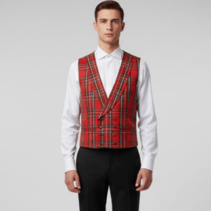 Chaleco de hombre tartán rojo para traje de ceremonia con espalda de raso y regulador ideal para bodas
