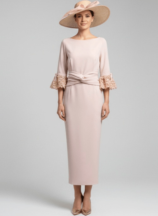 vestido de fiesta midi rosa nude crep con adorno petalos para invitada boda valencia